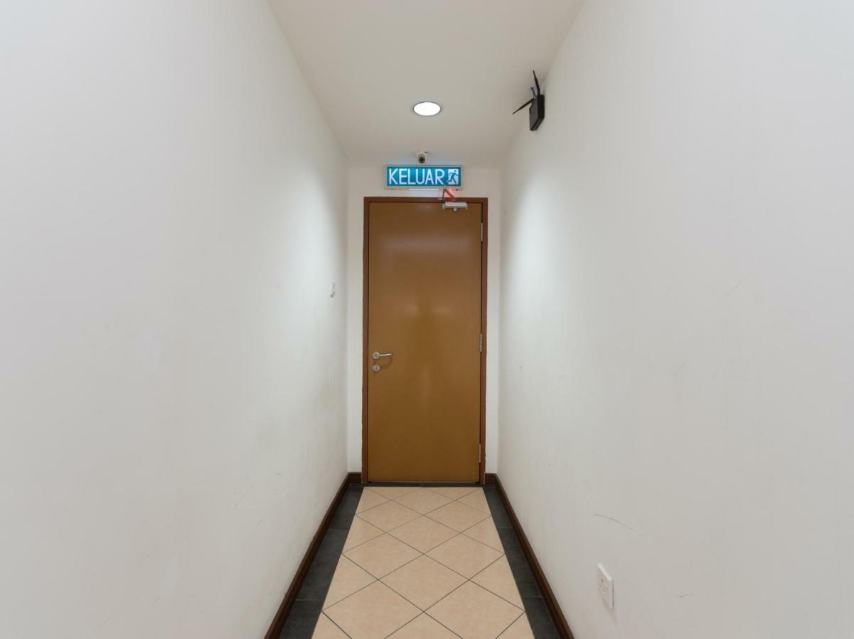 Oyo 89345 Api-Api Gh Hotel Kota Kinabalu Exterior photo